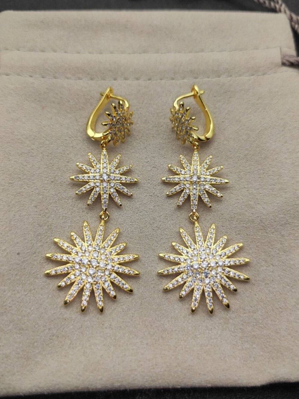 David Yurman Gold Sunflower Triple Earrings - Picture 2 of 9